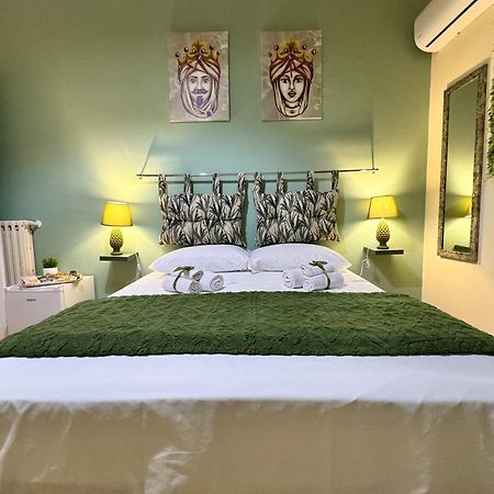 Alba E I Mori Bed & Breakfast Palermo Bagian luar foto