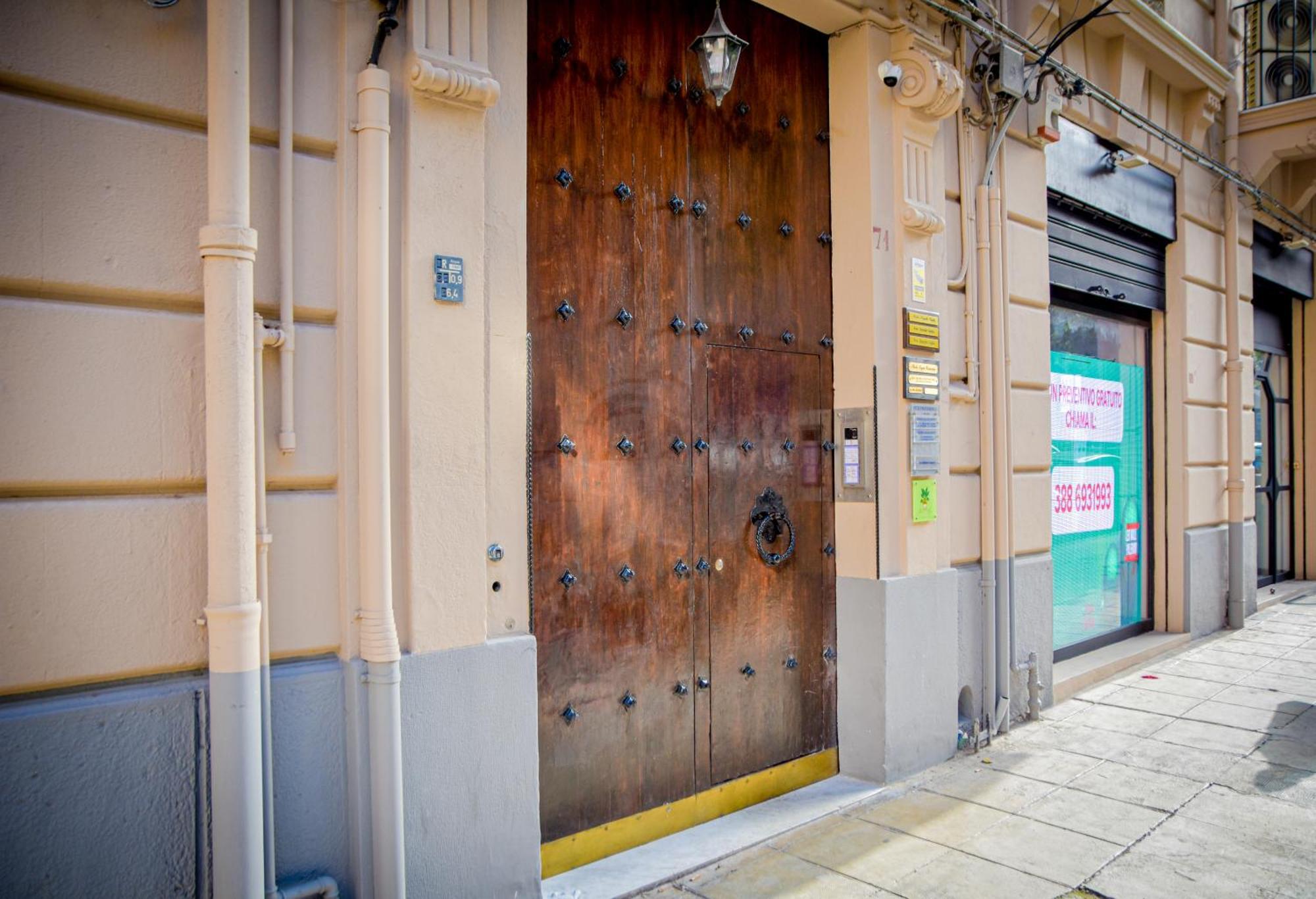 Alba E I Mori Bed & Breakfast Palermo Bagian luar foto