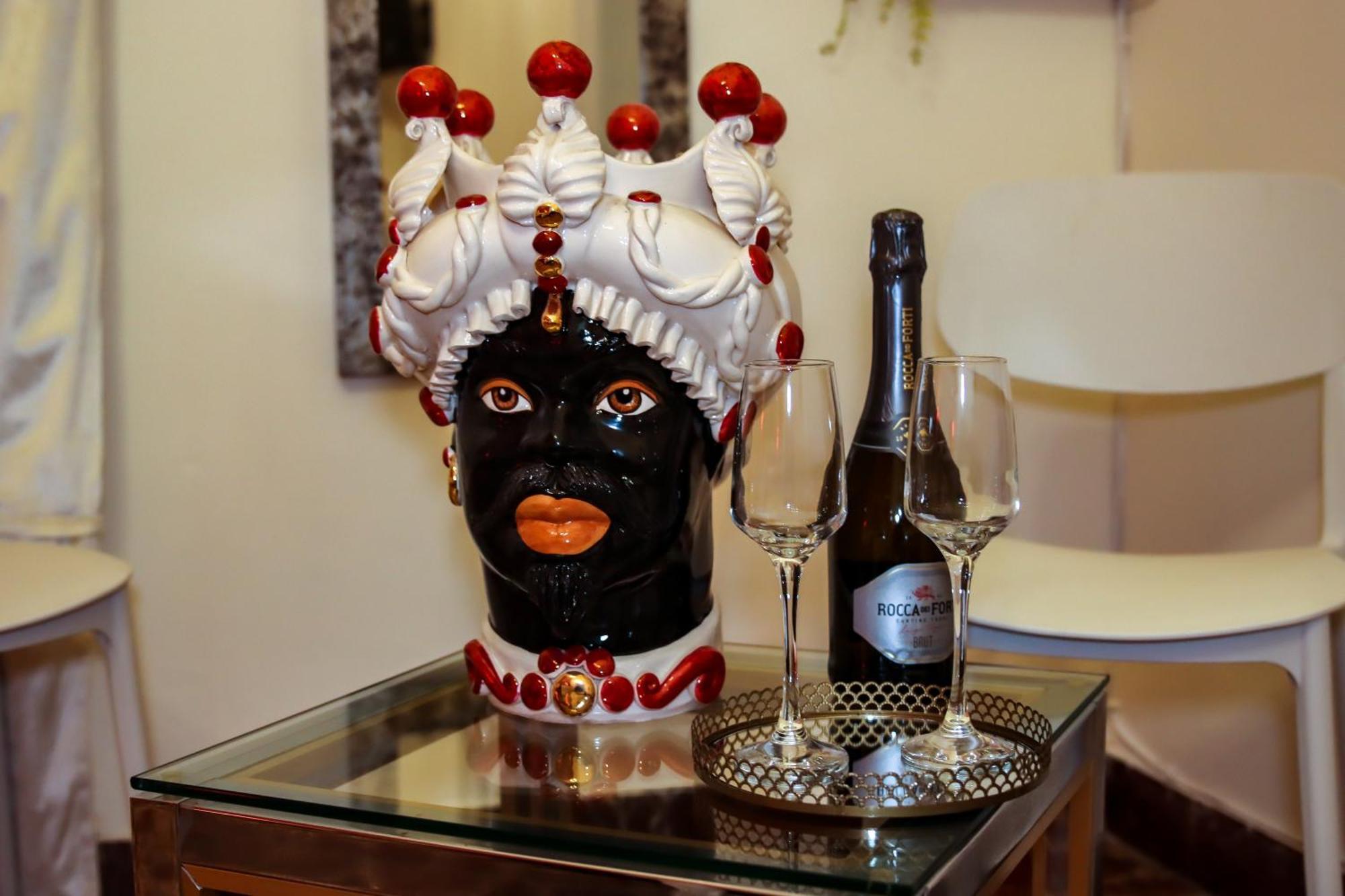 Alba E I Mori Bed & Breakfast Palermo Bagian luar foto