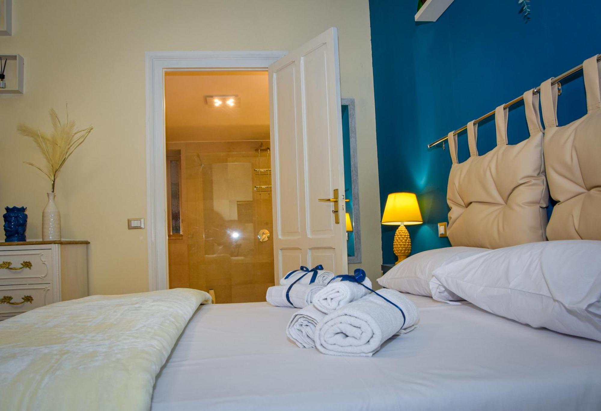 Alba E I Mori Bed & Breakfast Palermo Bagian luar foto