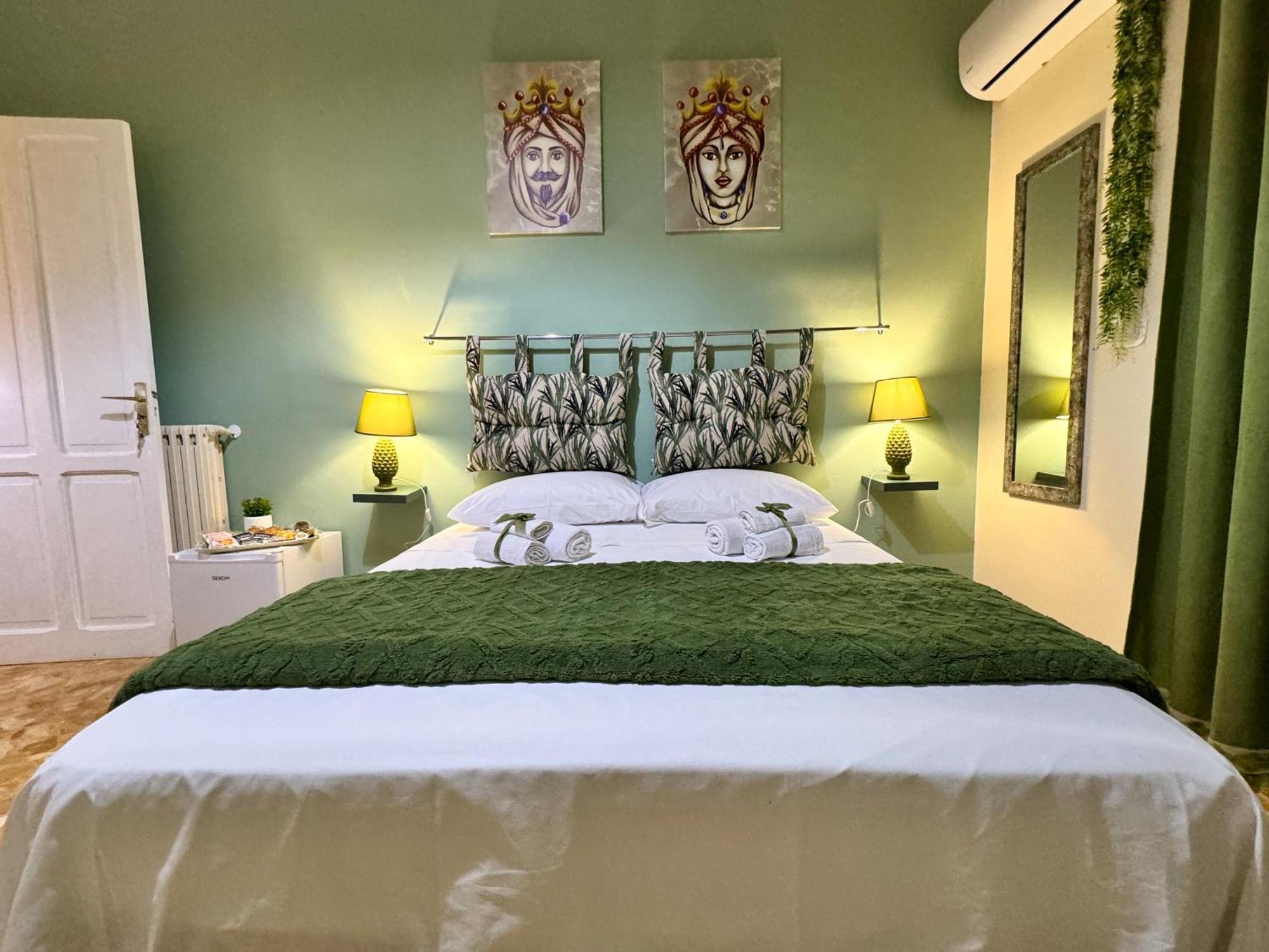 Alba E I Mori Bed & Breakfast Palermo Bagian luar foto