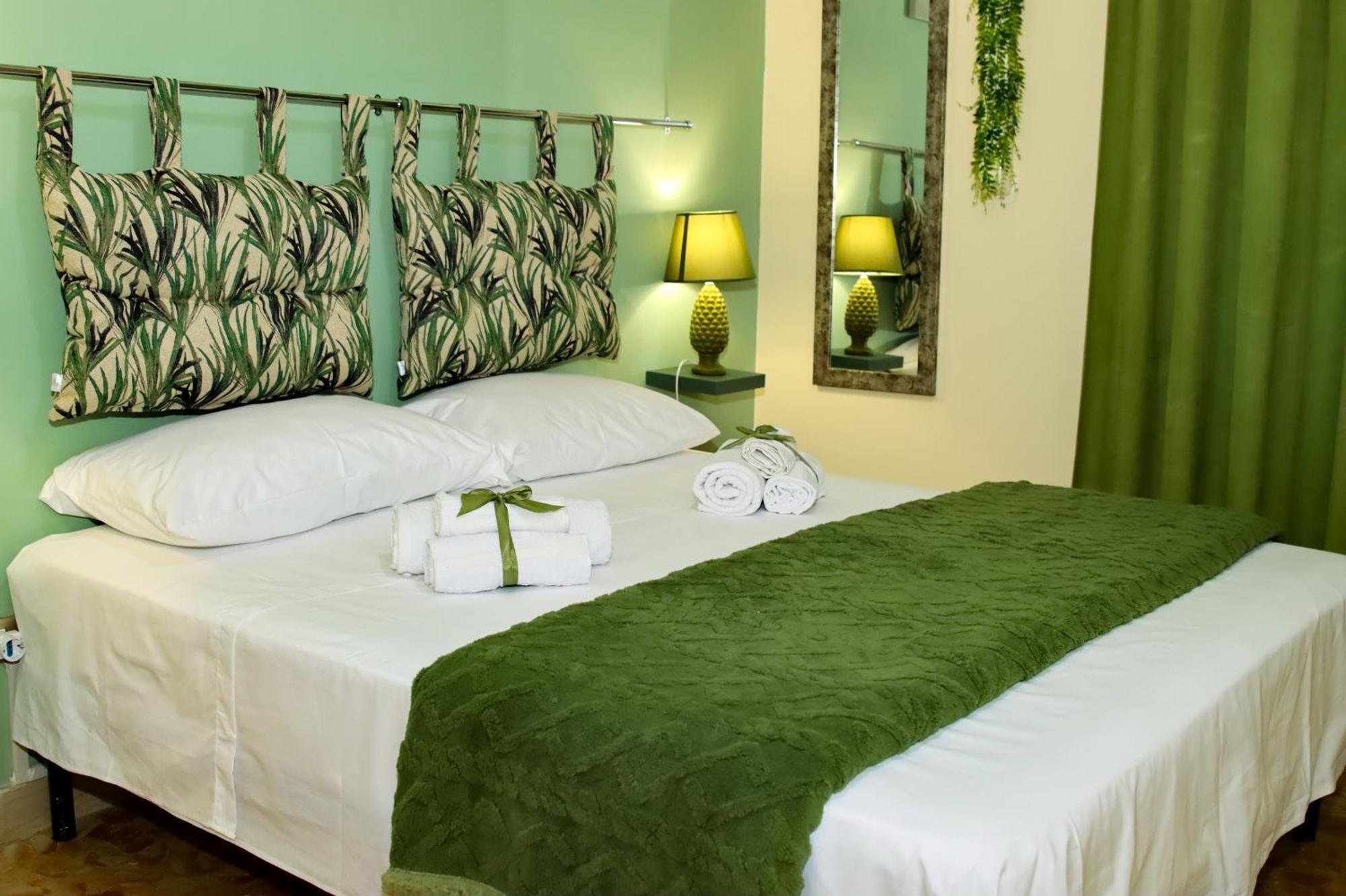 Alba E I Mori Bed & Breakfast Palermo Bagian luar foto